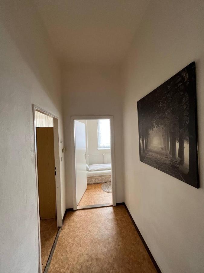 Near Main Railway And Bus Station Apartment Brno Bagian luar foto